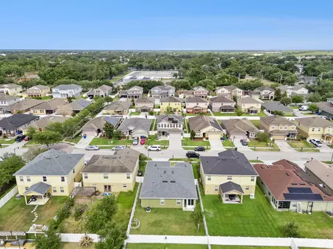 View/Area - 2020 Nations Way, Saint Cloud, FL 34769 photo 5 of 9