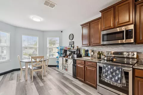 Kitchen - 2020 Nations Way, Saint Cloud, FL 34769 photo 3 of 4