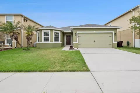 Exterior - 2020 Nations Way, Saint Cloud, FL 34769 photo 7 of 14