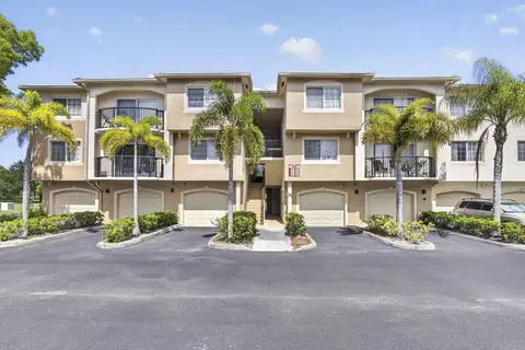 800 S Crestwood Ct S #809, Royal Palm Beach, FL 33411