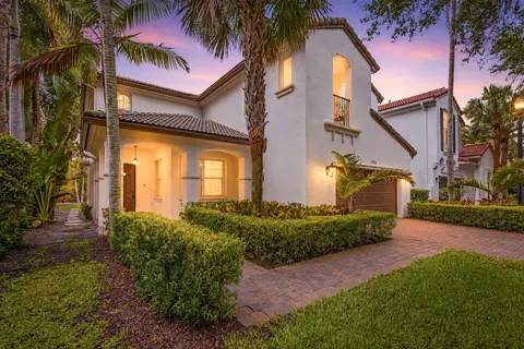 946 Mill Creek Dr, Palm Beach Gardens, FL 33410
