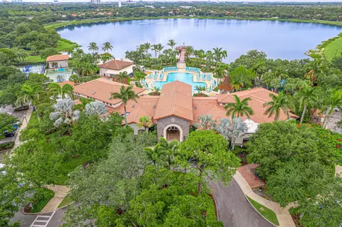 946 Mill Creek Dr, Palm Beach Gardens, FL 33410