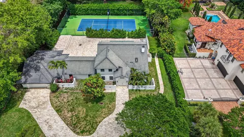 8044 Twin Lake Dr, Boca Raton, FL 33496