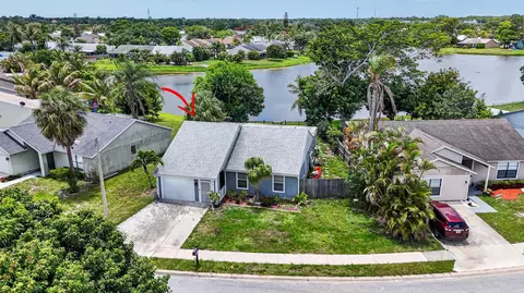 View/Area - 132 Timberline Dr, Jupiter, FL 33458 photo 5 of 9