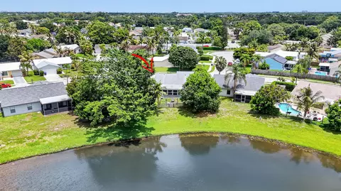 View/Area - 132 Timberline Dr, Jupiter, FL 33458 photo 7 of 9
