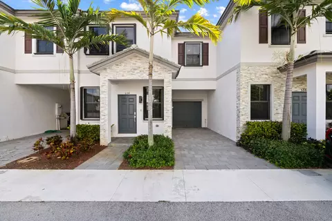 534 SW 19th Ter, Fort Lauderdale, FL 33312