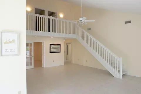 Living - 114 Beach Summit Ct, Jupiter, FL 33477 photo 2 of 3