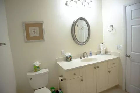 Bath - 114 Beach Summit Ct, Jupiter, FL 33477 photo 5 of 6