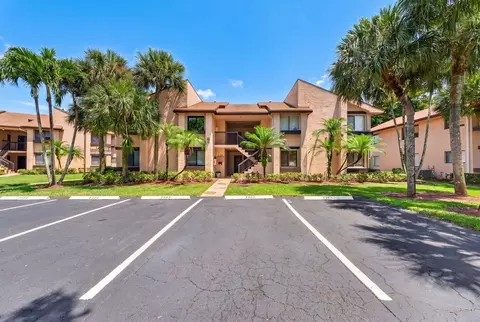 2240 SW 92nd Ter #2402, Davie, FL 33324
