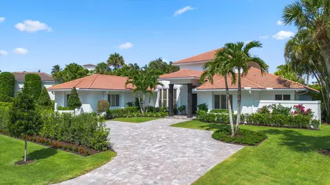 2432 Golf Brook Dr, Wellington, FL 33414