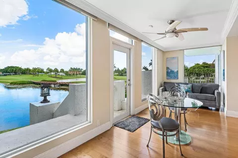 7369 Orangewood Ln #103, Boca Raton, FL 33433