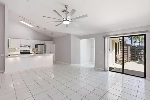 Living - 1801 S Us Hwy 1 #3A, Jupiter, FL 33477 photo 1 of 5