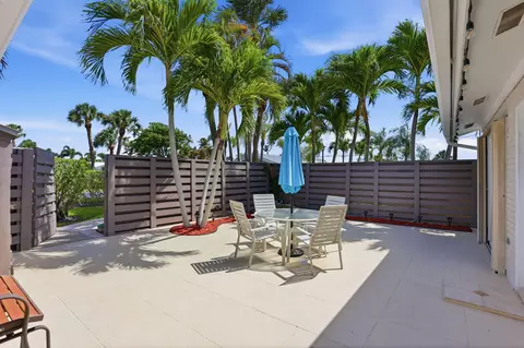 Exterior - 1801 S Us Hwy 1 #3A, Jupiter, FL 33477 photo 2 of 5