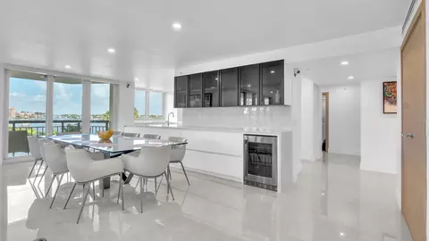901 E Camino Real #2A, Boca Raton, FL 33432