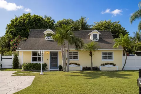 7416 Overlook Dr, Lake Worth, FL 33467