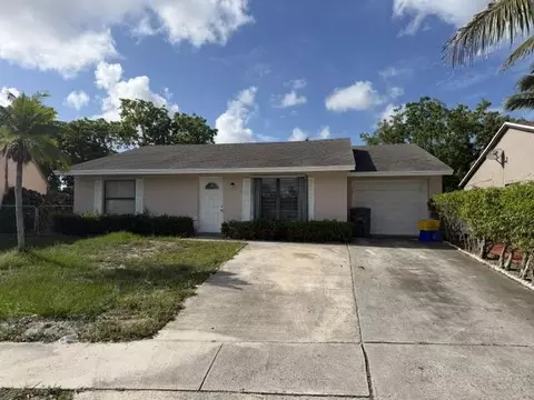 7355 Pinedale Dr, Boynton Beach, FL 33436