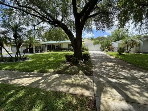 660 Azalea Ct, Plantation, FL 33317