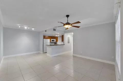 5980 W Sample Rd #104, Margate, FL 33063