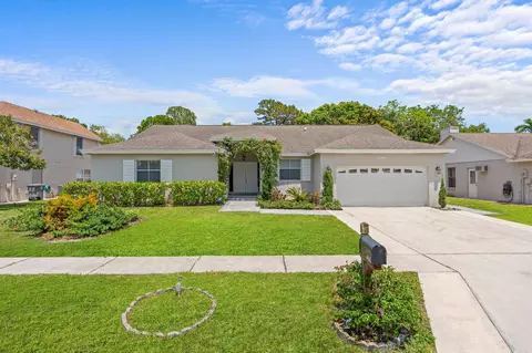 6266 Madras Cir, Boynton Beach, FL 33437