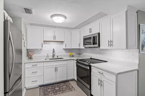 2069 NE Collins Cir #7-50, Jensen Beach, FL 34957