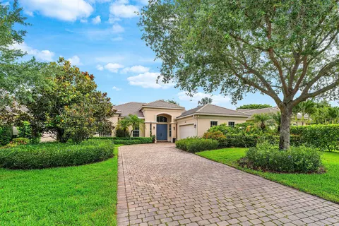 2068 Wightman Dr, Wellington, FL 33414