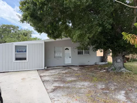 115 Maple Ave, Fort Pierce, FL 34982