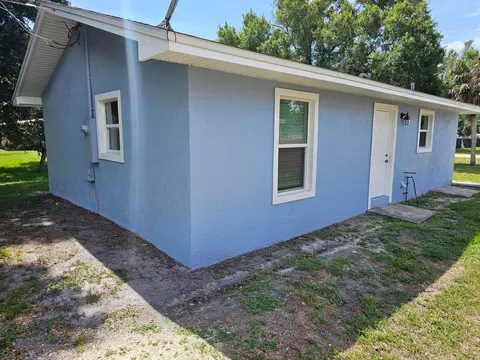 Exterior - 1749 NE 2nd St, Okeechobee, FL 34972 photo 2 of 7