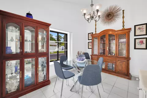 Dining - 802 Summerwinds Ln, Jupiter, FL 33458 photo 2 of 3
