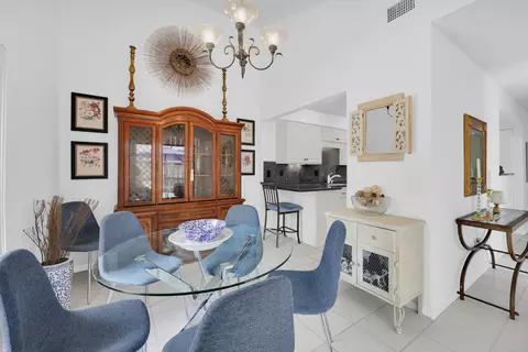 Dining - 802 Summerwinds Ln, Jupiter, FL 33458 photo 3 of 3