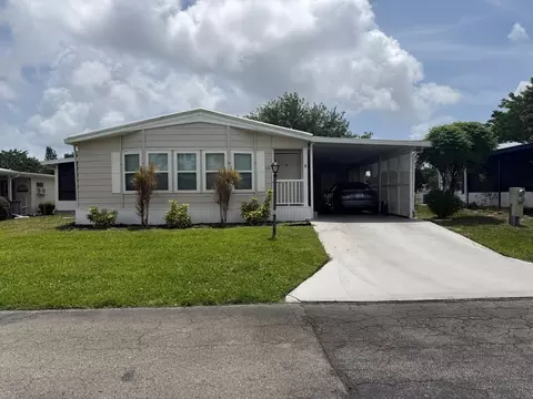 698 Sunny South Ave, Boynton Beach, FL 33436