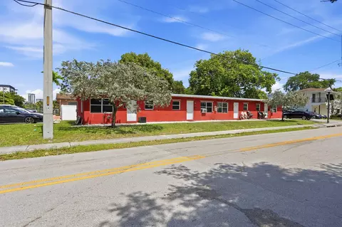 840 NW 3rd St #1-4, Fort Lauderdale, FL 33311