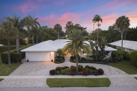 621 Apple Tree Ln, Boca Raton, FL 33486