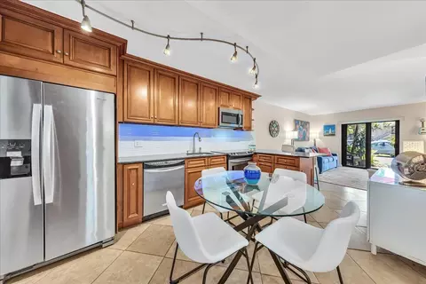 2965 NE 8th Ter #101, Oakland Park, FL 33334