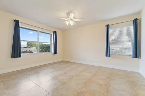 Bedroom - 109 Doe Trl, Jupiter, FL 33458 photo 1 of 4