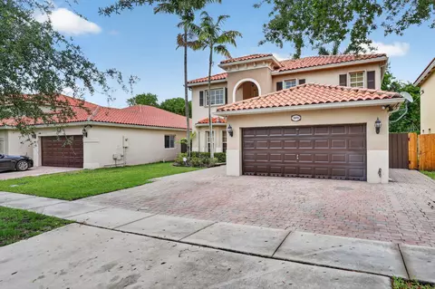 1975 NE 36th Ave, Homestead, FL 33033