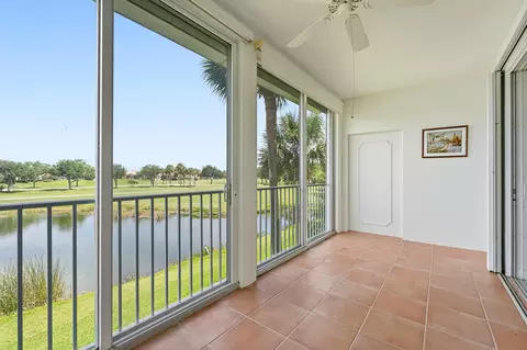 4775 S Harbor Dr #201, Vero Beach, FL 32967