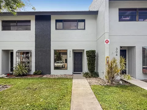 2700 S Oakland Forest Dr #305, Oakland Park, FL 33309