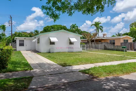 1029 Andrews Rd, West Palm Beach, FL 33405