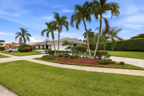 2657 SW 23rd Cranbrook Dr, Boynton Beach, FL 33436