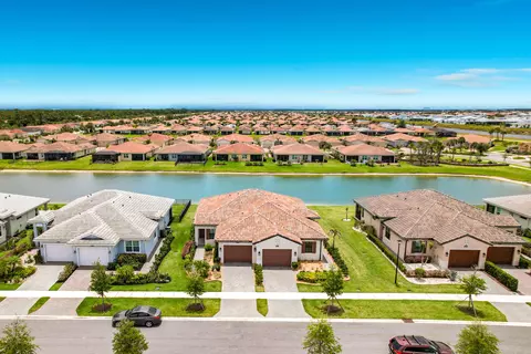 27051 SW Viterbo Way, Port Saint Lucie, FL 34986