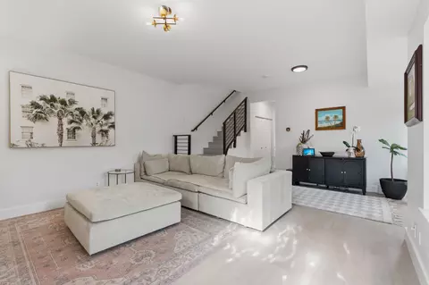 645 NW 2nd Ave, Fort Lauderdale, FL 33311
