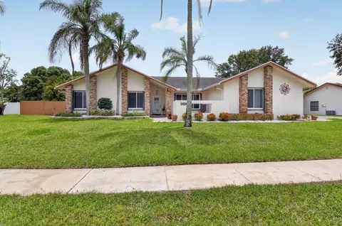 18232 104th Ter S, Boca Raton, FL 33498