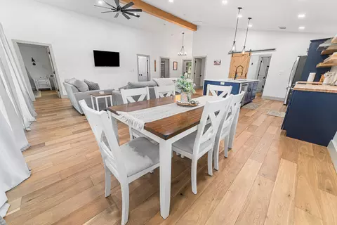 Dining - 1218 6th St, Okeechobee, FL 34974 photo 2 of 2
