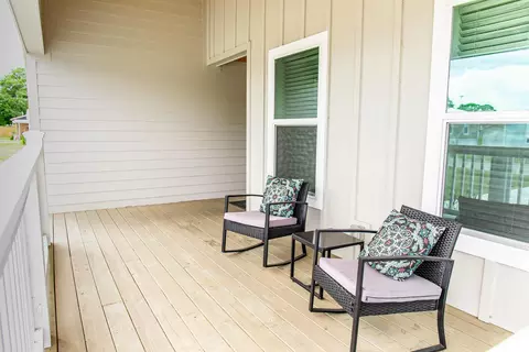 Exterior - 1218 6th St, Okeechobee, FL 34974 photo 4 of 11