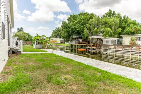 Exterior - 1218 6th St, Okeechobee, FL 34974 photo 11 of 11