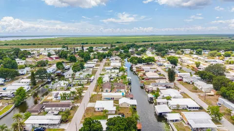 View/Area - 1218 6th St, Okeechobee, FL 34974 photo 5 of 11