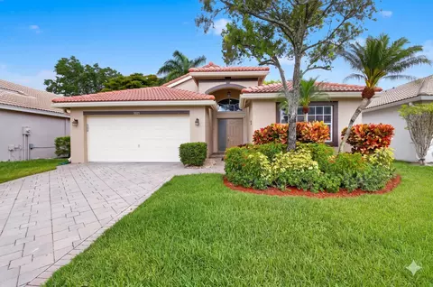5891 Royal Isles Blvd, Boynton Beach, FL 33437