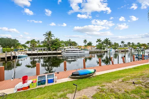 2601 NE 1st St #17, Pompano Beach, FL 33062