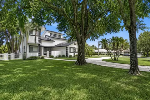 10400 W Tara Blvd, Boynton Beach, FL 33437