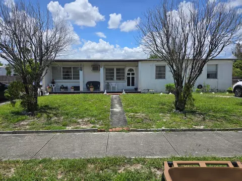 255 NE 41st St, Pompano Beach, FL 33064